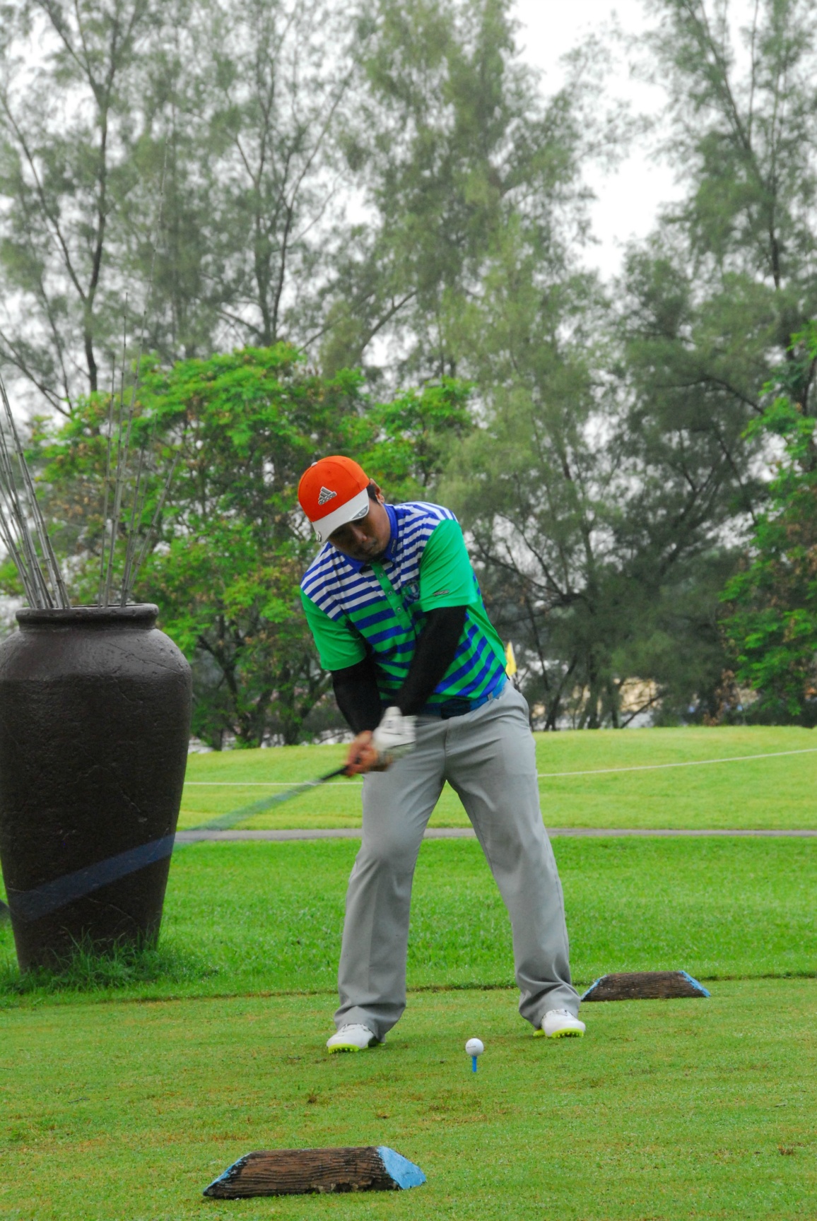 PRO15 157 GOLF DSC 0261.JPG